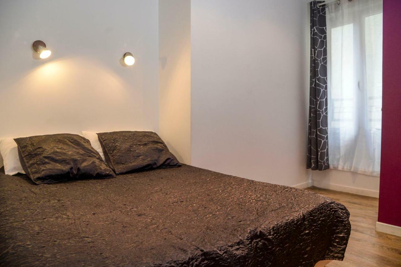 Hotel Hovi De La Mairie Aubervilliers Bagian luar foto